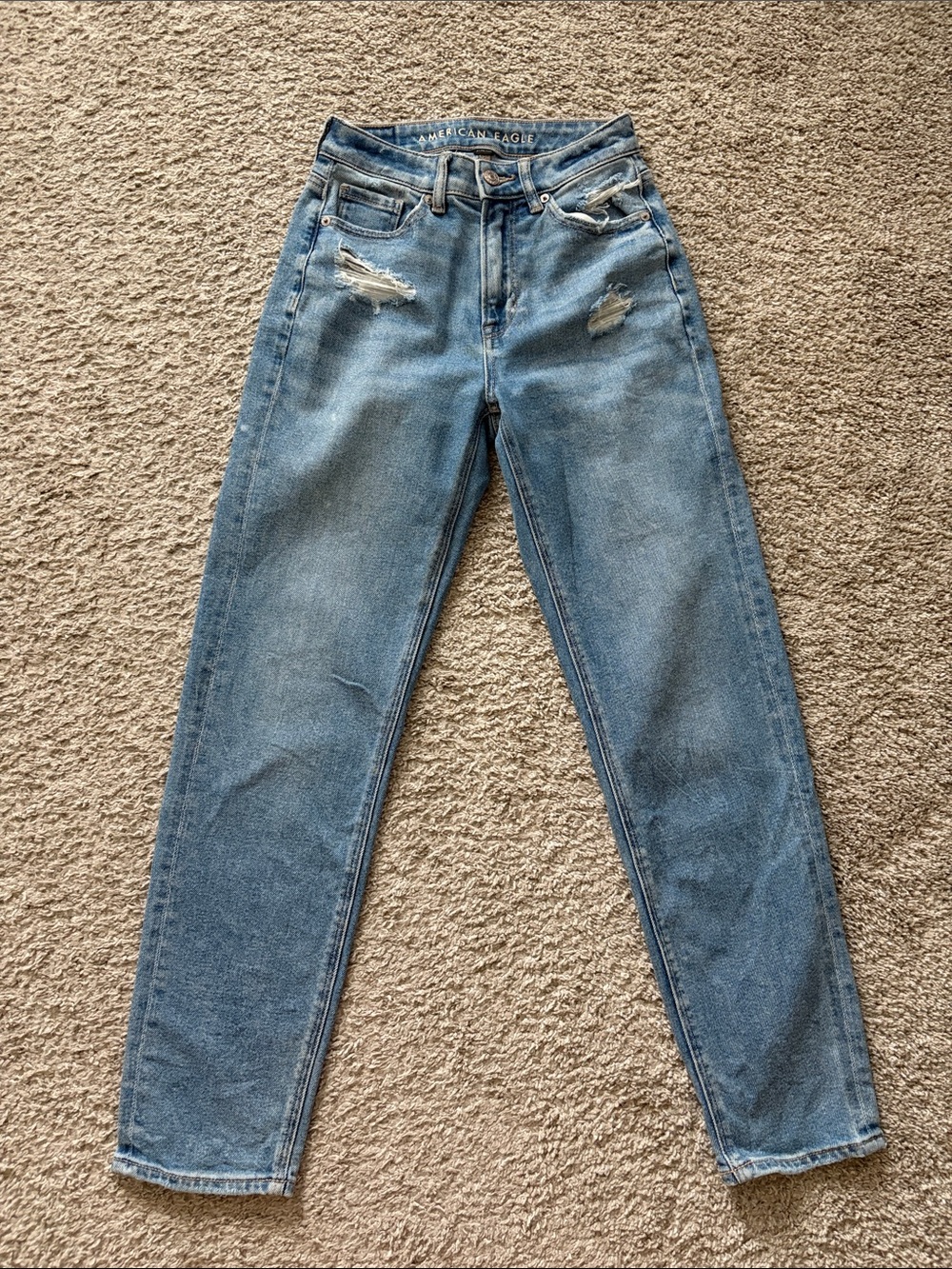 American Eagle Outfitters Light Blue High-Rise Distressed Women's Mom Jeans